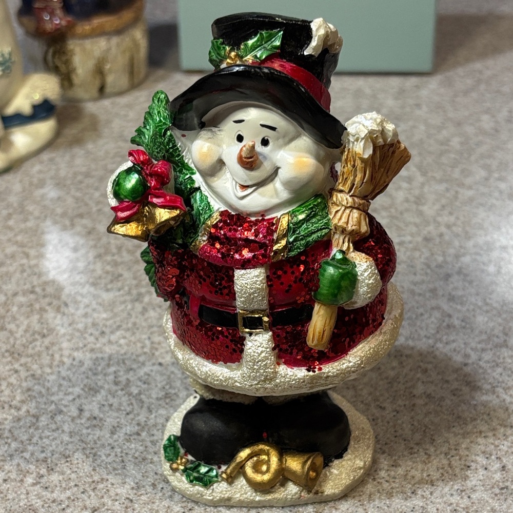 Assorted Snowmen Figurines and Christmas candle holder with PartyLite tea-light - Picture 3 of 6